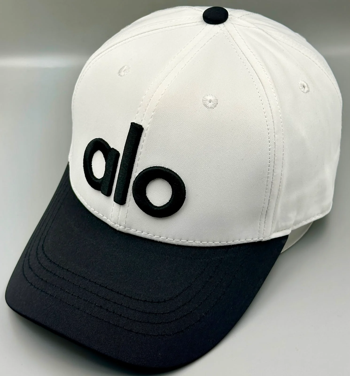 AL0 Two Tone Baseball Cap - Image 2