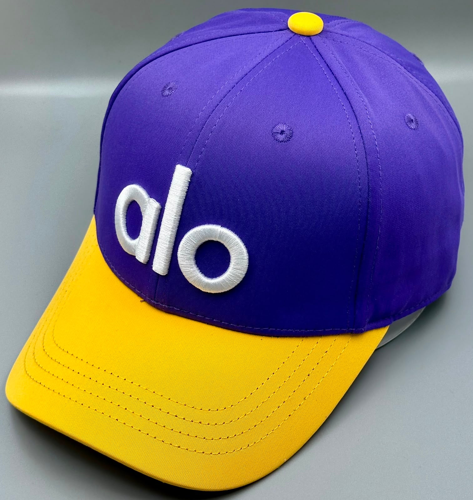 AL0 Two Tone Baseball Cap - Image 3