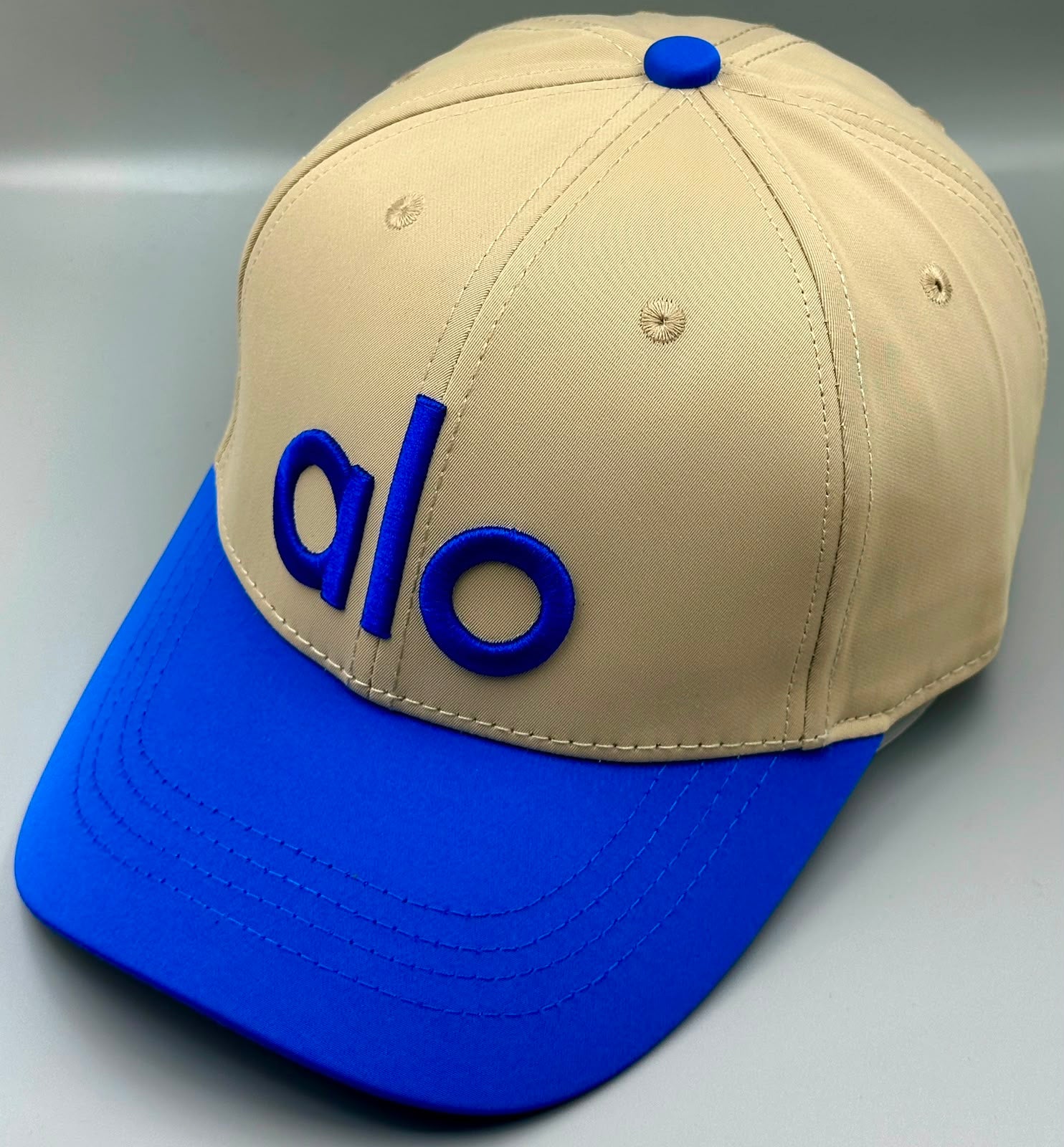 AL0 Two Tone Baseball Cap - Image 5