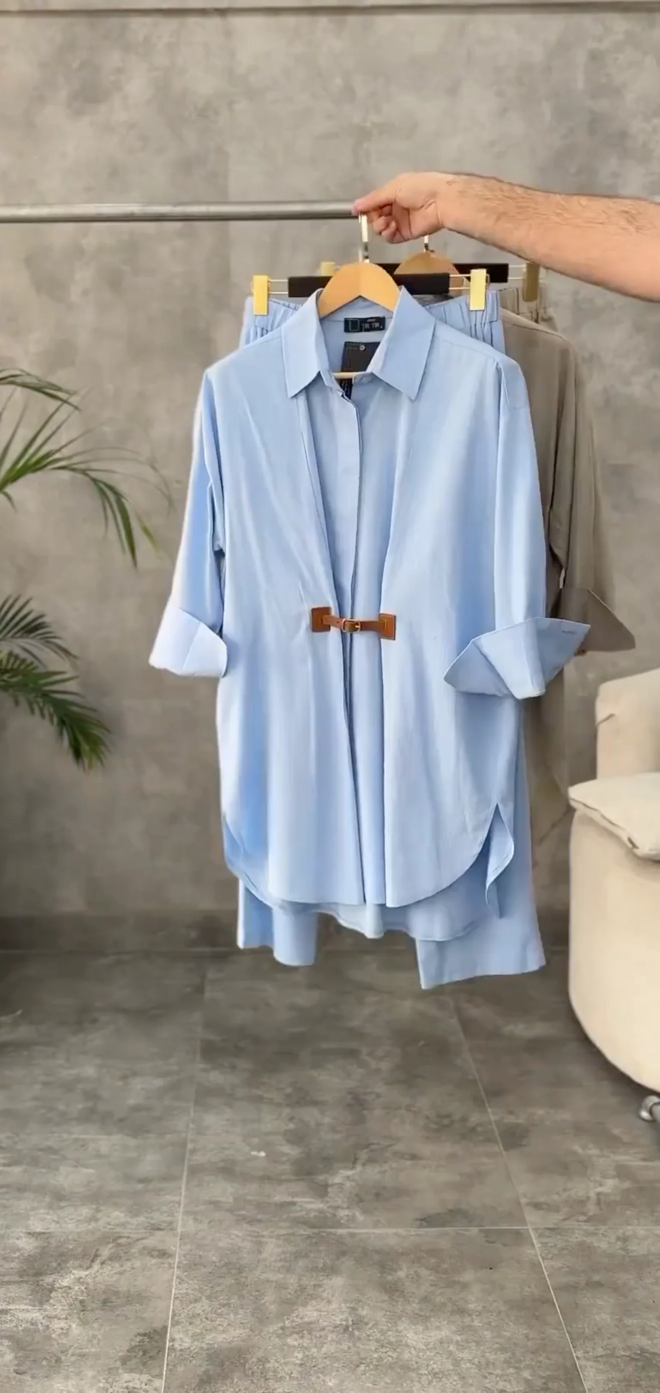 Elegant Arabic Kimono Co-ord Set - Last Stock - Image 2