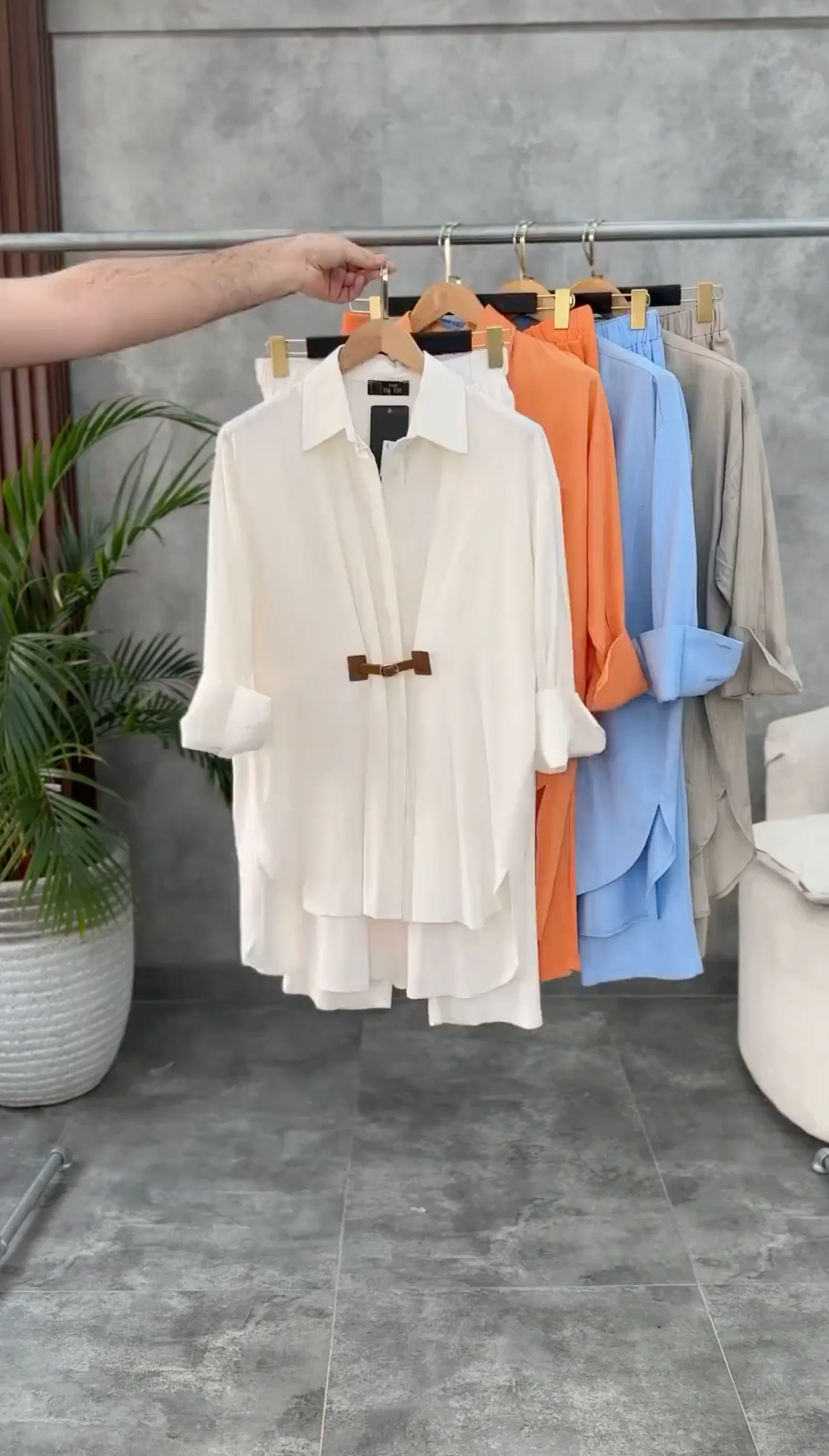 Elegant Arabic Kimono Co-ord Set - Last Stock - Image 3