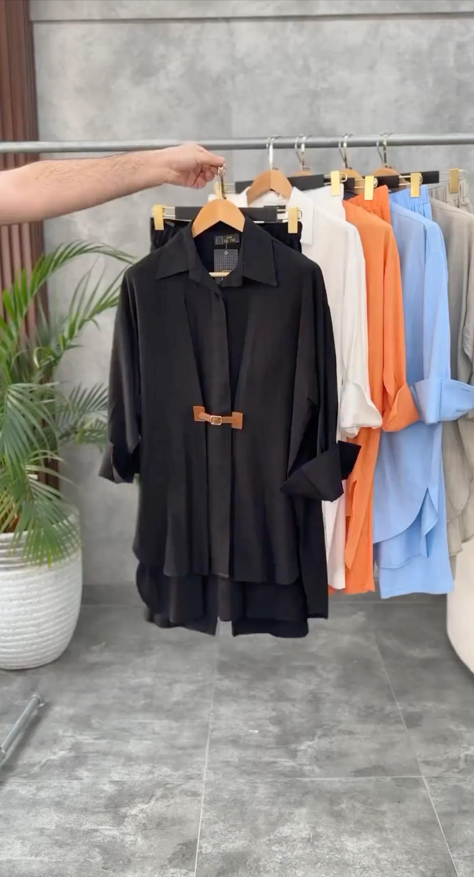 Elegant Arabic Kimono Co-ord Set - Last Stock - Image 4