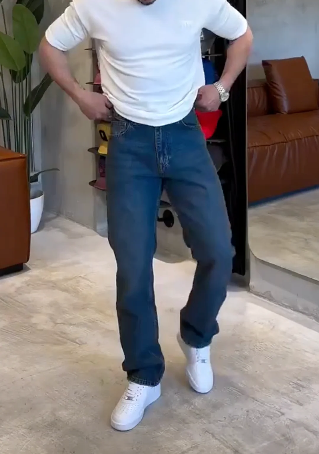 Men Straight Fit Jeans - Image 2