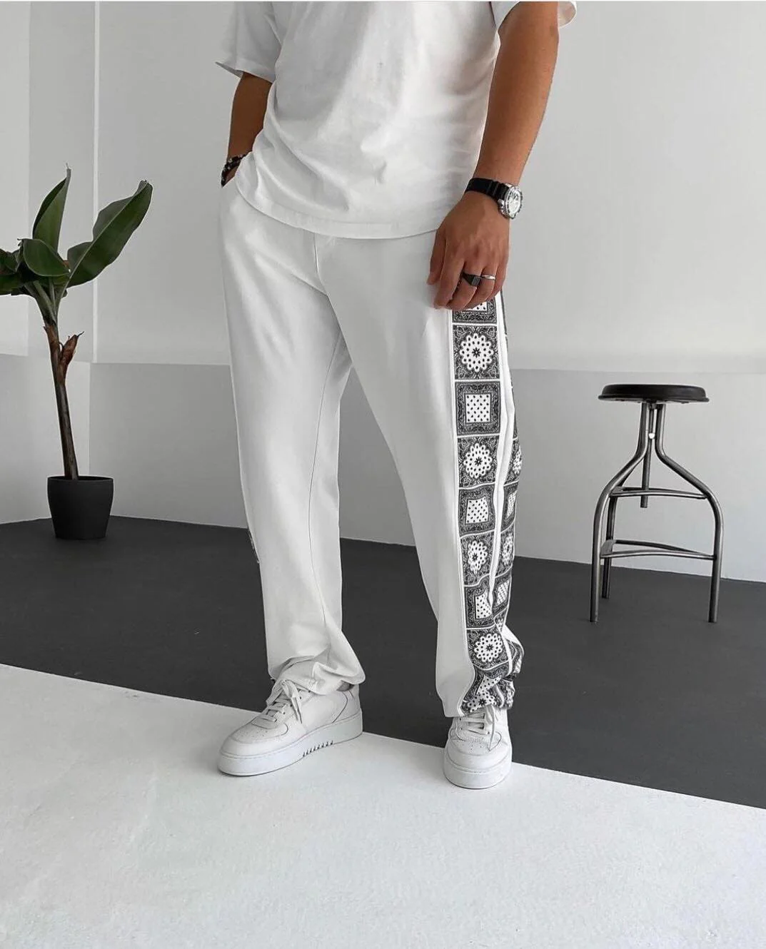 Patterned Jogger Trouser - Image 2