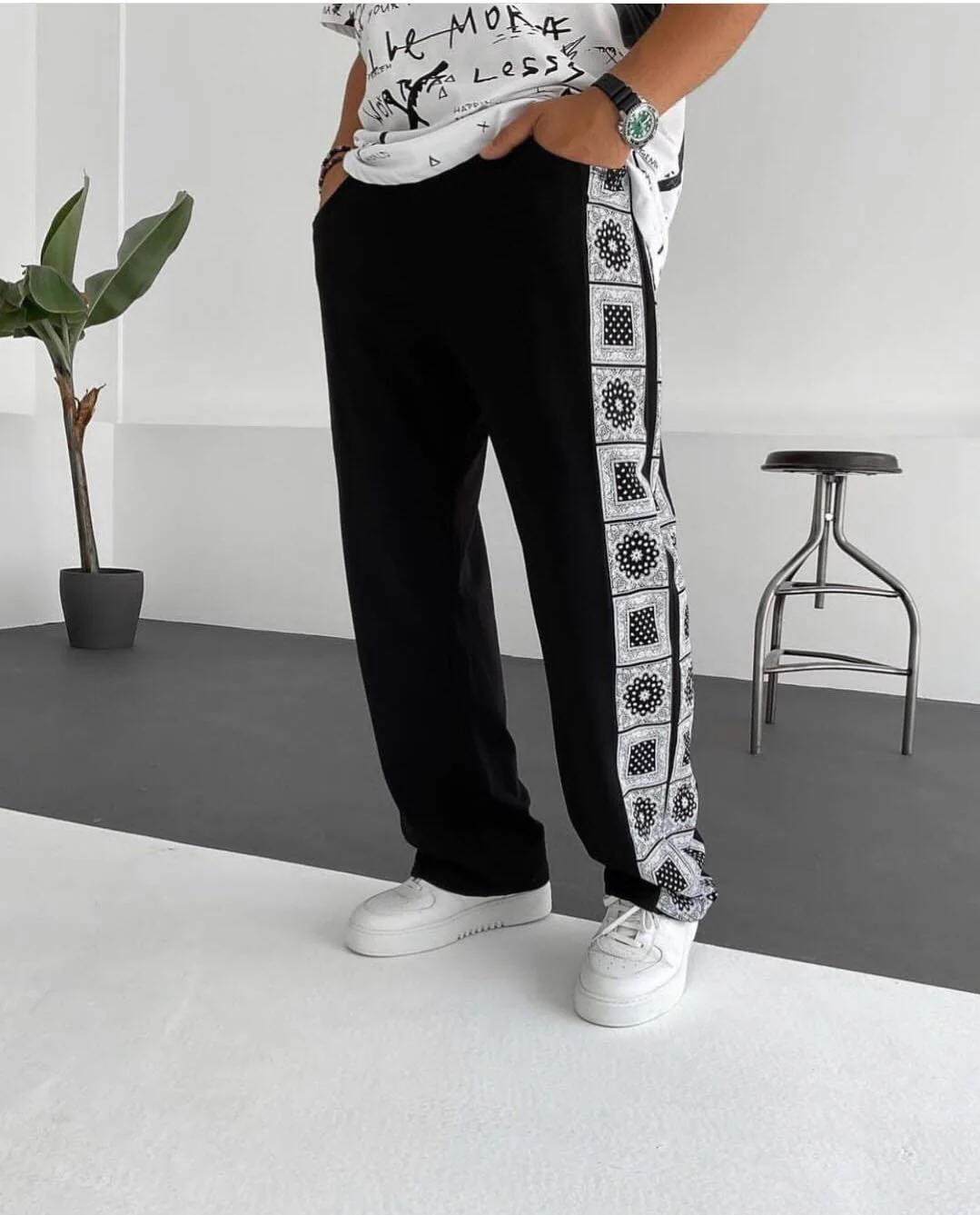 Patterned Jogger Trouser - Image 4